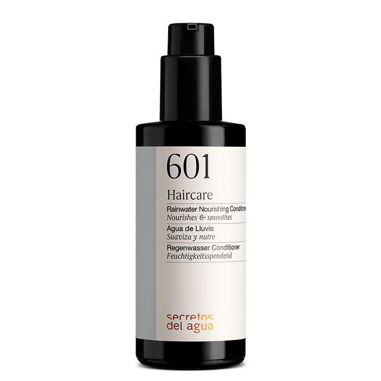 Acondicionador Agua de Lluvia de Secretos del Agua para suavizar y nutrir el cabello